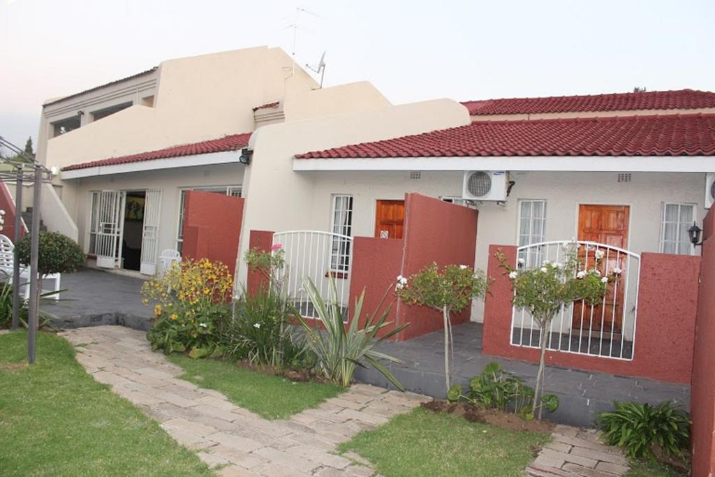 Flamboyant Guest Lodge Johannesburg Luaran gambar