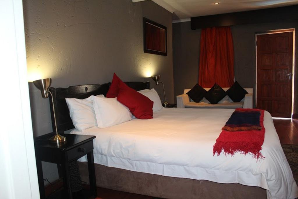 Flamboyant Guest Lodge Johannesburg Luaran gambar