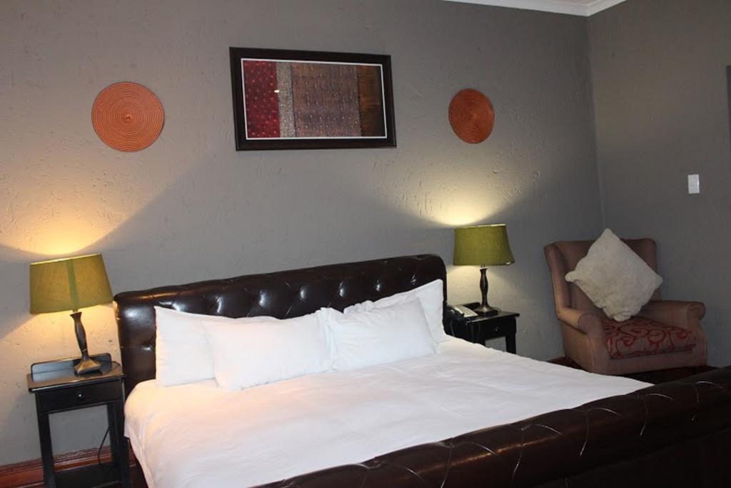 Flamboyant Guest Lodge Johannesburg Luaran gambar