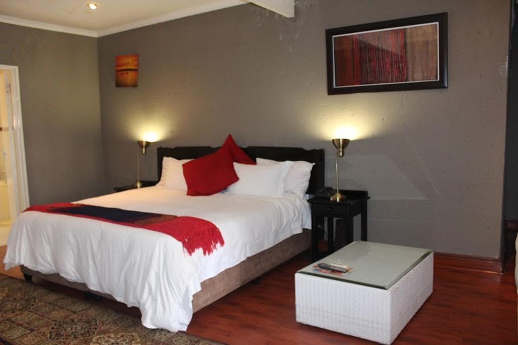 Flamboyant Guest Lodge Johannesburg Luaran gambar